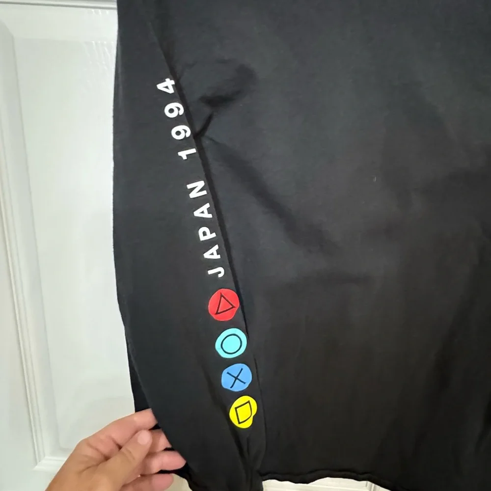 Sony PlayStation Video Games Black Long Sleeve Graphic T-Shirt Men’s M